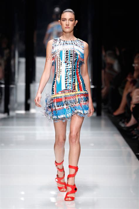 versace 2011 spring summer|Watch Versace: Spring 2011 Ready.